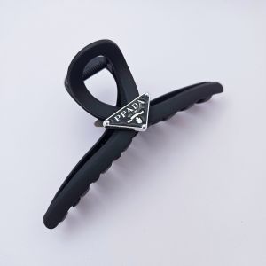 กิ๊บหนีบผมเกาหลีเกาใจเรียบหรู