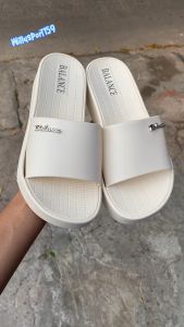 Sandal Wedges Wanita Terbaru 2023 Kekinian Jelly Import Berkualitas - Sandal Selop Remaja Korea - Putih Hijau - Ukuran 36-40 - Panjang Kaki ± 22,5-24,5 cm - Cocok untuk Kaki Lebar (Contoh Setelah Dipakai)