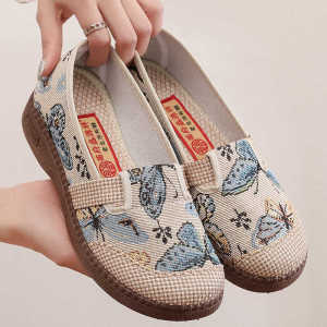 รองเท้าผ้าปักสไตล์ป่าสำหรับผู้หญิง รองเท้าแบบสวมสบาย ระบายอากาศได้ดี รองเท้าแบบสวมสำหรับคุณแม่ รองเท้าแบบสวมสำหรับผู้หญิงวัยกลางคนและผู้สูงอายุ