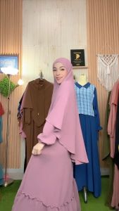 SYAKIRA SYARI SET HIJAB BERGO BUSUI FREADLY KEKINIAN TERBARU SIMPLE ELEGAN BAHAN CRINKLE AIRFLOW