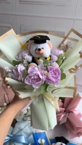 bloomandjoy Buket Wisuda Buket Boneka Graduation Sidang Skripsi buket kelulusan kado wisuda kado graduation free kartu ucapan