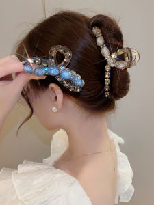 กิ๊บติดผมรูปหัวใจทะเลหรูหราสำหรับผู้หญิง 2024 กิ๊บติดผมทรงฉลามหรูหรา สไตล์เกาหลี ไม่มีเพชรประดับ