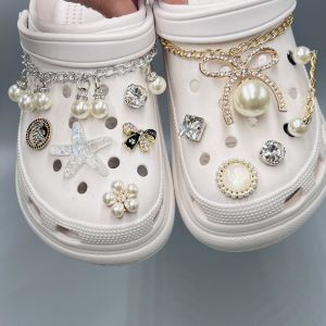 Luxury Style Crocs Charms Shoe Buckle DIY Pearl Alloy Shoe Chain Large Pearl Crystal Diamond Alloy Shoe Buckle for Crocs
