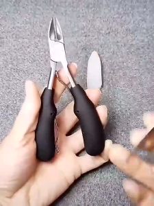 กรรไกรEagle   ปลายโค้งแหลม กรรไกรตัดเล็บ  กรรไกรตัดหนัง สแตนเลส กรรไกรตัดเล็บหนังกำพร้า ตัดเล็บขบได้ดี  กรรไกรตัดเล็บ