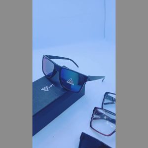 Laris Acc - Kacamata Fashion Pria Wanita Sunglasses Wayfarer Anti Silau