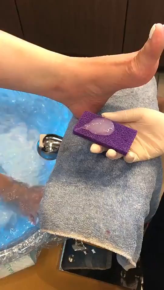 🔥ส่งเร็วทันใจ🔥ร้านไทย100%🔥ฟองน้ำขัดส้นเท้าแตก🧽ฟองน้ำขัดเท้า ฟองน้ำขัดส้นเท้า โฟมขัดเท้า โฟมขัดส้นเท้า โฟมขัดผิวด้าน ช่วยขัดเท้าอย่างอ่อนโยนเพื่อขัดผิวที่แข็งให้อ่อนนุ่ม ❌อย่าปล่อยให้เท้าคุณแห้งแตก ✓ขัดเพียง 5 นาที ราคาถูก พร้อมส่ง