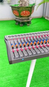 Combo âm thanh mới nhất / giá siêu hời Mixer Cao Cấp KT16 + Micro Không Dây K60Pro Thích Hợp Karaoke Hay Sân Khấu Lớn Chuyên Nghiệp Âm Thanh Sống Động Bảo Hành 12 Tháng