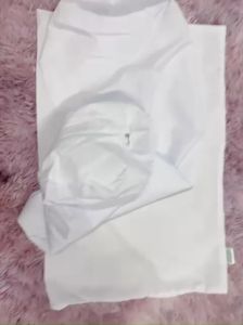 Vỏ gối nhồi bông gòn có khoá kéo bảo vệ sức khỏa màu trắng đủ kích thước.