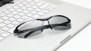 HOOBAN Vintage Photochromic Sunglasses Men Fashion Rectangle Polarized Sun Glasses Male Driving Cham