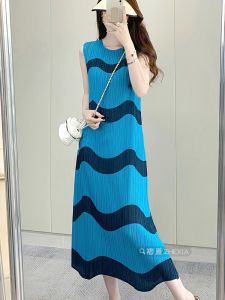 Summer New High-End Three-Residue Wind Striped Pleated Dress Elegant Atmosphere Sleeveless Long Skirt Womens Fashion Thin