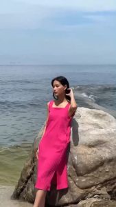 Minimal dress เดรสยาวผ้าลายกราฟิก