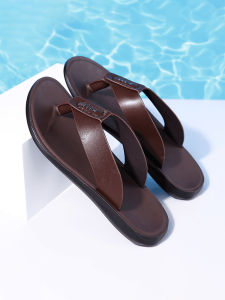Discount New Summer 2024 Mens Leather Flip Flops Beach Shoes Casual Outdoor Wear Breathable Comfortable Flat Heel Pure Color