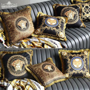 ปลอกหมอนอิงกำมะหยี่ลายเมดูซ่าสไตล์ยุโรป พร้อมพู่ห้อย สำหรับห้องตัวอย่าง หรูหรา ใช้ได้กับหมอนอิงทุกประเภท