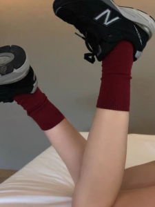 Aileen ผู้หญิง สีแดง ผ้าฝ้าย ถุงเท้าแบบบาง ถุงเท้าถึงกลางน่อง No-seam Wine Red Dark Red ฤดูใบไม้ผลิ ฤดูใบไม้ร่วง Home Comfortable ระบายอากาศได้ดี Anti-microbial