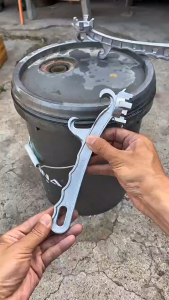 Multifunction Aluminum Bucket Opener 3 in 1 Wrench Bucket Lid Removal Tool Heavy Duty