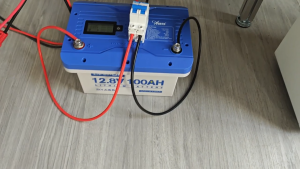 Anern 12V 100Ah 200Ah LiFePO4 Battery Waterproof Solar Lithium Battery RV Home Backup Energy Storage Battery with Display