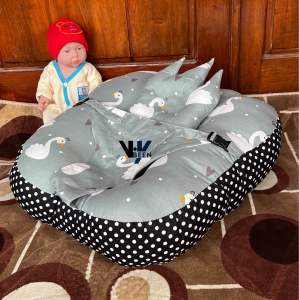 Sofa Bayi Newborn Jumbo Gesper Dengan Sabuk Pengaman Multipungsi Free Bantal crown Dan Tas Mika