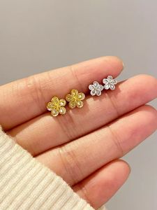 Elegant Zircon Flower Ear Studs Simple Unique Design Fashionable Minimalist Cold Luxury Trendy New Model Alloy/Gold Plated/Silver Plated