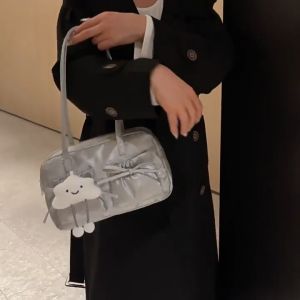 koreafashionshop(KR2280) กระเป๋าถือสะพายไหล่ หนังกำมะหยี่+มีที่ห้อยตุ๊กตา