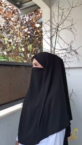 Jilbab Instan French Khimar Syari – Hijab Jersey Non Pet 4 Look dengan Cadar Lepas Pasang L & XL