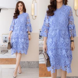 เดรสลูกไม้เนื้อหนาเกรดพรีเมี่ยม ลายลูกไม้เลือกใช้ลายสวยมากค่ะ ดีเทลใช้ลูกไม้วางคาดตัดกันได้อย่างลงตัว เพิ่มเติมตอกมุกสีเดียวกับชุด มีซับในอย่างดีทั้งตัว​ ชุดมีซิปซ่อนเพื่อง่ายต่อการใส่​ ใครมองหาชุดใส่ออกงานต้องตัวนี้เลยค่ะ สวยเด่นงานคุณภาพสุดๆค่ะ มี​ 6 สี