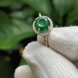 Sg Local New Arrival - Free size adjustable S925 Ring with crafting of dounut shape Natural Type A Green Jadeite Jade certificate weighs 2.18 grams measurement 7.7 * 7.5 * 2.7 mm (s925ring21)