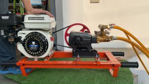 ปั๊มสามสูบ พ่นยาสามสูบ 1 นิ้ว 8 หุน มีหม้อ/ไม่มีหม้อ ตัดออโต วีโกเทค VIGO30A/C ฟรีน้ำมัน 1 ขวด - ยินดีสำหรับการผลิต การสวยแบบสำหรับผู้หญิงและผู้ชาย