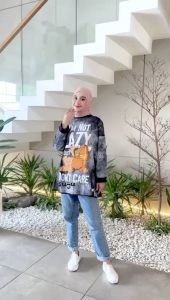 premiumstore.outfit Kaos Oversized Wanita Import Motif Kartun Unik – Nyaman & Stylish