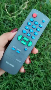 G1339SB Sharp TV Remote Controller Replacement For CRT Old Model Tv with Battery