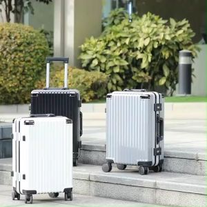 Deli กระเป๋าเดินทางล้อลาก 20นิ้ว 24นิ้ว กระเป๋าเดินทาง น้ำหนักเบา ความจุขนาดใหญ่ ล้อลื่น โครงอลูมิเนียม วัสดุABS+PC สามารถโหลดใต้เครื่องได้ รับประกัน1ปี Suitcase