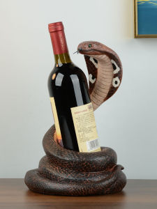 Elegant Snake Wine Rack Decorative Piece European Style Luxury Living Room TV Cabinet Wine Cabinet Wine Bottle Display Stand