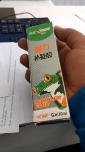 [Ready Stock+COD] Shoe Glue Tree Frog Glue Original 60ML Shoe Glue Heavy Duty Shoe Glue for Rubber Shoes Strong Waterproof Shoe Repair Glue (30s Fast Bonding + Does Not Hurt Shoes) Quickly Adhesive Shoes Repair Glue