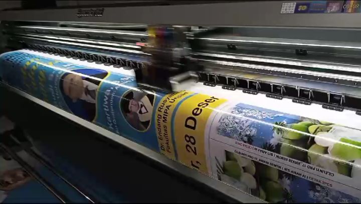 Spanduk Jual Ikan Hias / Banner Jual Ikan Koi / Spanduk Ukuran 1 x 1 m