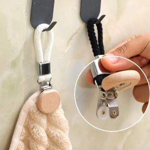 คลิปหนีบผ้าเช็ดตัว 1-6 ชิ้น คลิปแขวนเชือกถัก ไม่ต้องเจาะ ติดตั้งง่าย พกพาสะดวก อเนกประสงค์ คลิปโลหะสำหรับจัดเก็บ คลิปหนีบผ้าเช็ดตัวในห้องน้ำ