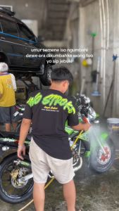 KAOS TWO STROKE GAYA BEBAS T-SHIRT OUTSIDE 2 STROKE NO SMOKE NO FUN