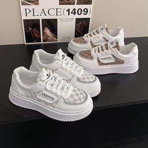 {\n    \"article\": \" [BISA COD] Free Box TERLARIS TERMURAH Sepatu Wanita Sepatu Sneaker Wanita Import Premium Quality Sepatu Kekinian Sepatu Terbaru Sepatu Fashion Sneaker Fashion sepatu sneakers wanita import sepatu kasual wanita A608