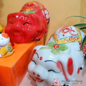 Lợn Mắt Híp Gốm Sứ Cao Cấp Phong Cách Việt Nam - Quà Tặng Tết Độc Đáo