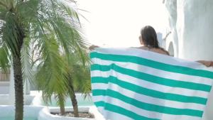The Oversized Beach Towel Features A Highland Cow Duck Pattern Absorbent and Quick Drying Blanket Is Travel and Bathroom Use