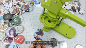 100pcs 58mm Pocket Cosmetics Metal Mirror DIY Badge Button Blank Raw Material Badge Festivals party
