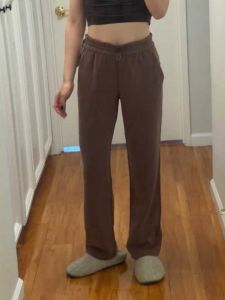 กางเกงโยคะทรงตรงเอวสูง ผ้าโมดอล ความยาว 28 นิ้ว กางเกงกีฬาลำลอง ระบายอากาศได้ดี ยืดหยุ่นสูง สวมใส่สบาย