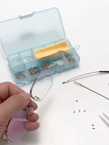 อุปกรณ์ซ่อมแว่นตา อะไหล่แว่น ไขควงแว่นตา น็อตแว่นตา - สำหรับการฉีดซ่อมแว่นตา และเกิดการระบายบริเวณ