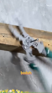 HYTRA Tang Pengupas Kawat 28 In 1 Multifungsi Tang Dekrustasi Pengupas Kawat Tang Proaman Tang Kabel Multifungsi