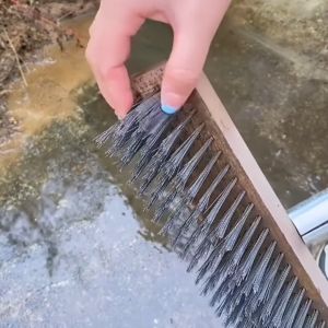 Chổi sắt chà rêu sợi inox không gỉ chà sân vườn bể bơi lối đi chuồng trại