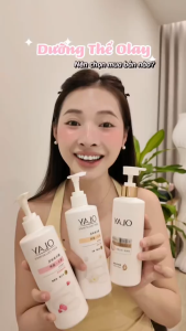 [OLAY] Sữa Dưỡng Thể Pro B5+ Berries & Body Cellscience B5+ Lily Cấp Ẩm Khóa Nước Chai 260g
