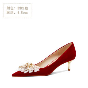 รองเท้าแต่งงานสีแดงสุดสง่างามสำหรับผู้หญิง รองเท้าแต่งงานแบบจีน รองเท้าแต่งงานฤดูร้อน รองเท้าแต่งงานสำหรับคุณแม่ รองเท้าแต่งงานแบบสวมหัวแหลม