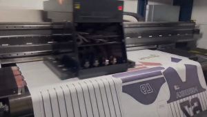 ผู้ชายฤดูร้อนแขนสั้นหลวมบวกขนาดเสื้อกีฬาคอกลมสามมิติพิมพ์วินเทจกลางแจ้งแขนสั้นเมซี่เสื้อกีฬาฤดูร้อนสั้น(ตัวเลขเสื้อโค้ทชื่อทีม ที่ปรับ แต่งได้)