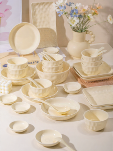 mornenjoy | Aesthetic Cream Colored Home-use Underglaze Ceramic Dinnerware Set