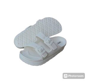 Sandal Wanita Tapak Tebal