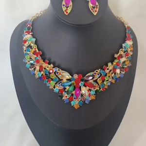 Colorful Jewelry Set Fashion Rhinestone Pendant Necklace Earrings Set Bridal Wedding Accessories Elegant Crystal Jewelry Set For Women