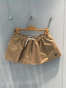 กระโปรงสั้นเอวสูงผ้าฝ้ายสีเทาเชือกปักลายตัวอักษร Aimee ฤดูร้อน 2025 กระโปรงสั้นทรงเอผ้าฝ้ายสีเทาเชือก กระโปรงสั้นเอวสูง